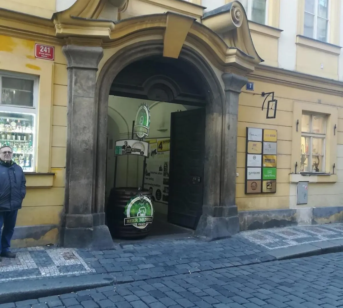 Charles Bridge, Old Town3 Min Walk Private Room G Praga 0*,  República Checa